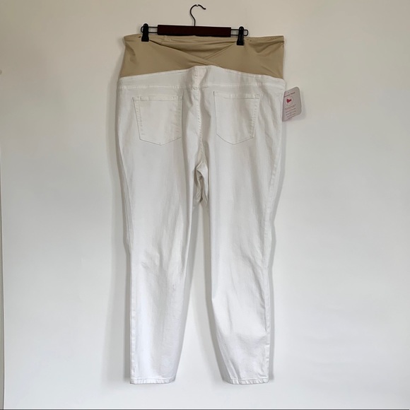 NWT Isabel Maternity Jeans - Picture 2 of 4